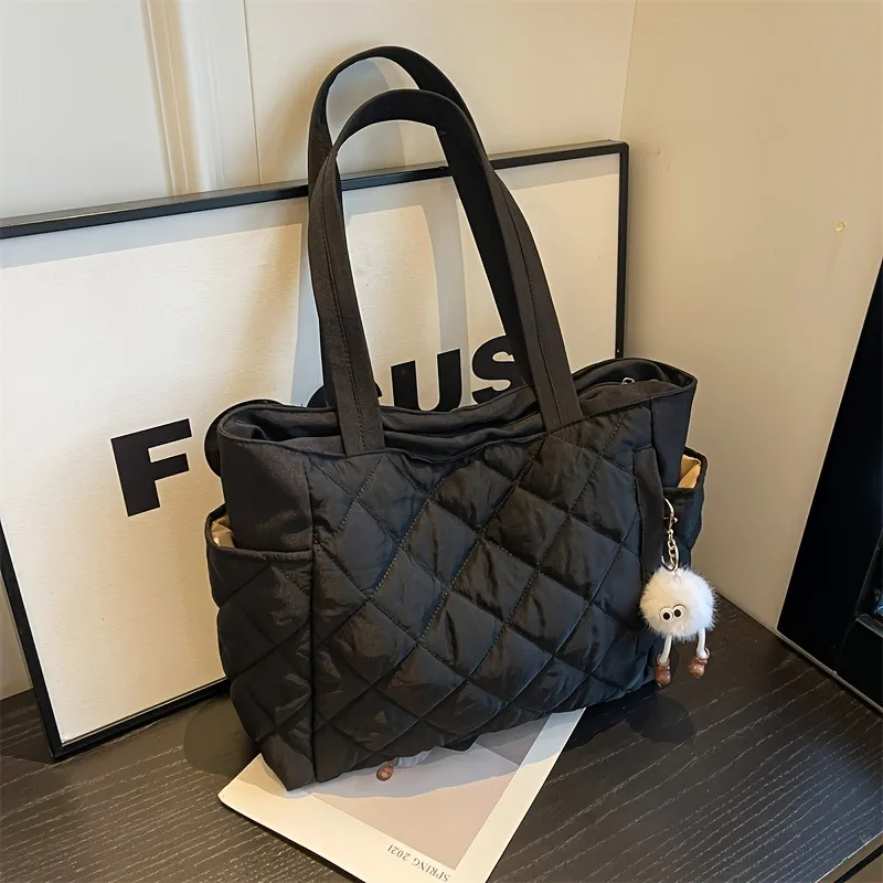 Black Quilted Large Lightweight Women's Tote Bag Adjustable Shoulder Strap, Keychain Charm, Zipper Closure for Commuting, Casual