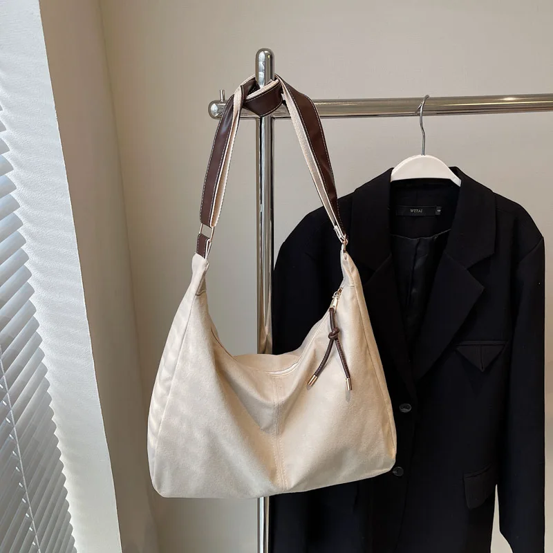 Large Capacity Tote Bag Versatile Handbag for Women Commuting Bag Messenger Shoulder Bag Multiple Pockets Mummy Bag